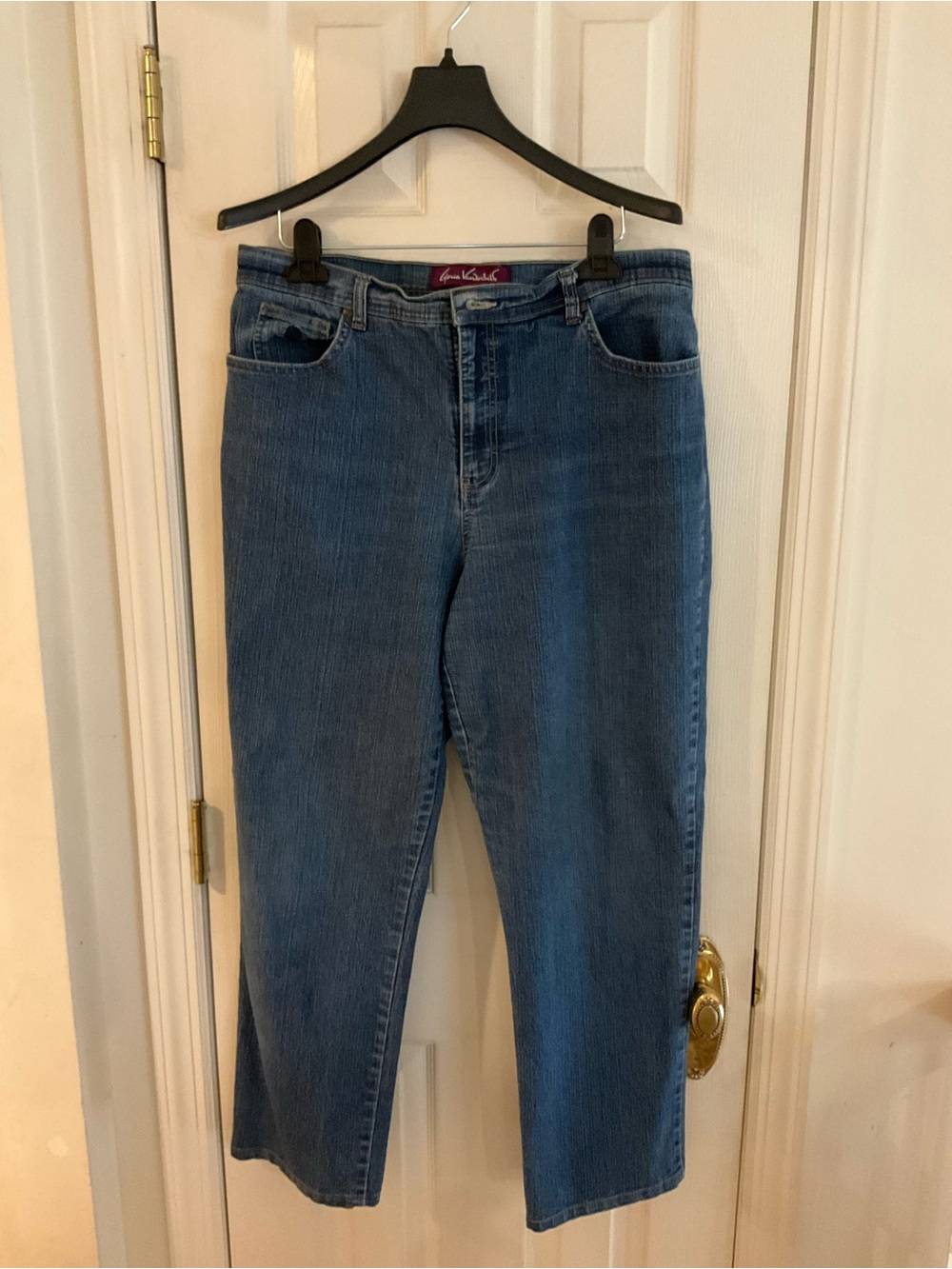 Gloria Vanderbilt Classic Blue Straight-Leg Jeans